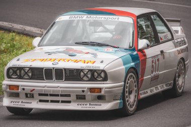 Çek Cumhuriyeti, Vrbno pod Pradedem, 2024 / 07 / 13 - Tepe tırmanışı, yarış arabaları, yarış arabaları, yarış spesiyalleri, 