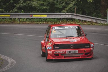 Çek Cumhuriyeti, Vrbno pod Pradedem, 2024 / 07 / 13 - Tepe tırmanışı, yarış arabaları, yarış arabaları, yarış spesiyalleri, 