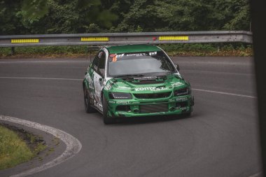 Çek Cumhuriyeti, Vrbno pod Pradedem, 2024 / 07 / 13 - Tepe tırmanışı, yarış arabaları, yarış arabaları, yarış spesiyalleri, 