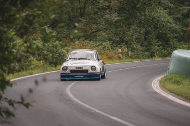 Çek Cumhuriyeti, Vrbno pod Pradedem, 2024 / 07 / 13 - Tepe tırmanışı, yarış arabaları, yarış arabaları, yarış spesiyalleri, 