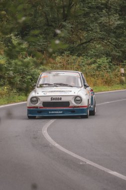 Çek Cumhuriyeti, Vrbno pod Pradedem, 2024 / 07 / 13 - Tepe tırmanışı, yarış arabaları, yarış arabaları, yarış spesiyalleri, 