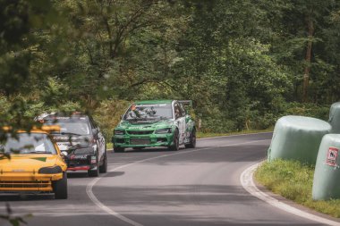 Çek Cumhuriyeti, Vrbno pod Pradedem, 2024 / 07 / 13 - Tepe tırmanışı, yarış arabaları, yarış arabaları, yarış spesiyalleri, 