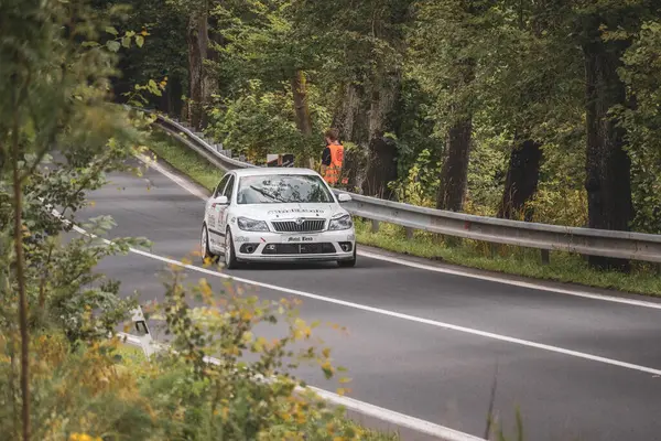 Çek Cumhuriyeti, Vrbno pod Pradedem, 2024 / 07 / 13 - Tepe tırmanışı, yarış arabaları, yarış arabaları, yarış spesiyalleri, 
