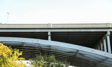 Barselona şehrindeki köprü.