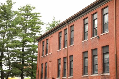 New York 'ta tuğla duvardaki eski okul