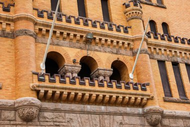 Devlet üniversitesinin ulusal kütüphanesinin inşası