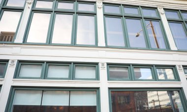 Şehrin modern pencereleri