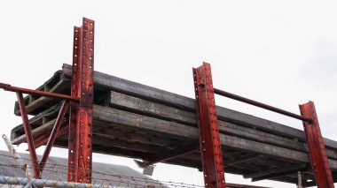 Depoda çelik çubuk