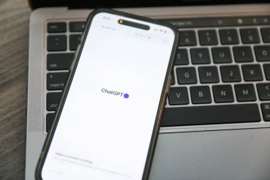 New York, ABD - Eylül 2 0, 2 0 9: Iphone 16 akıllı telefon New York şirketinin ekranına yakın çekim