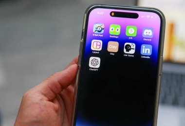 New York, Amerika Birleşik Devletleri - 12 Nisan, 2018 - Yeni iPhone X-1 profesyoneli sergileniyor