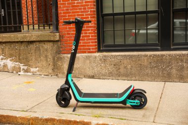 New York 'ta kiralık elektrikli scooter..