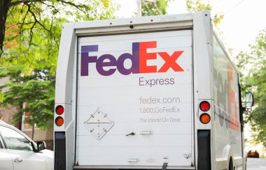 New York, ny - 28 Mayıs, 2016: Manhattan 'da dağıtım kamyonu. New York, ABD