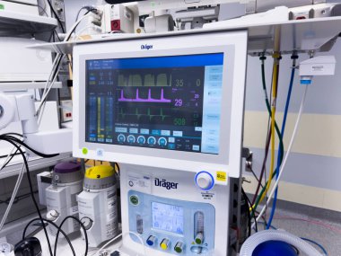 Modern bir ameliyathane için ekipman