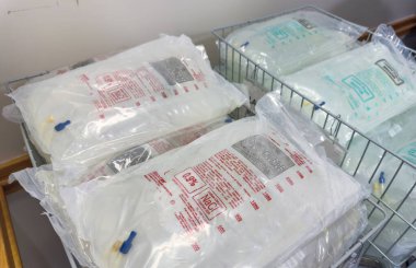Tıbbi maske ve cerrahi maskeler Coronavirus Covid 'e karşı korunmak için hastanede - 19.