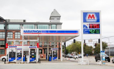 New York, ABD - 16 Nisan 16: 16: Benzin istasyonu. Amerikan benzin istasyonu Amerika 'daki en büyük benzin şirketi.