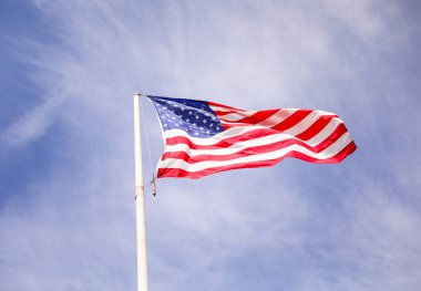 Gökyüzü karşı Amerikan bayrağı