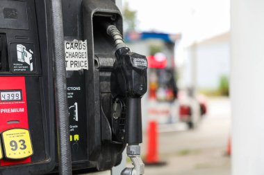 yakıt pompası ve benzin