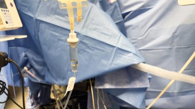 Ameliyathanede cerrahi cerrahi müdahale.