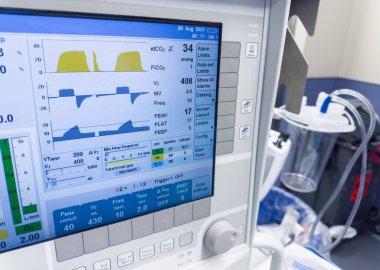 Hastane odasında oksijen ekipmanı.