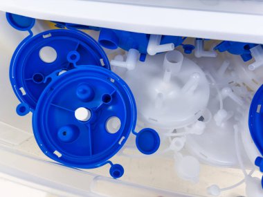 Geri dönüşüm için plastik kap