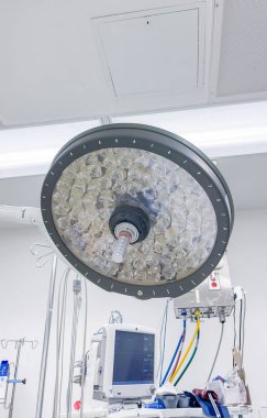 Modern ameliyathane için tıbbi ekipman ve ekipman. tıbbi ekipman.