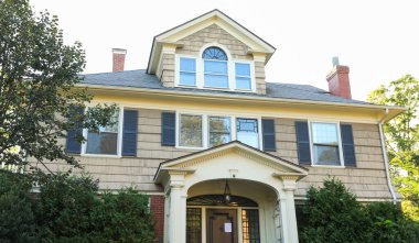 Stockholm 'deki eski ahşap ev.