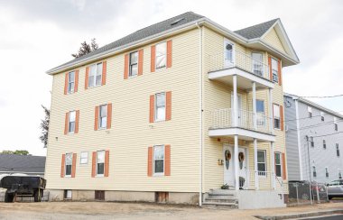 Banliyöde yeni bir ev, New Hampshire