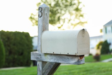 Evin içinde posta kutusu