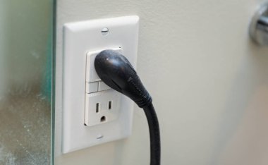 Odada elektrik düğmesi