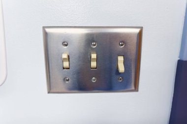 prizdeki elektrik prizi.