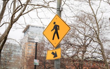 sokak işaretleri ve işaretleri