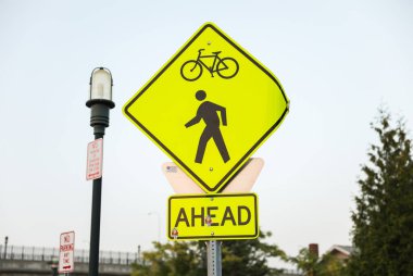 New York işaretli bisiklet yolu.