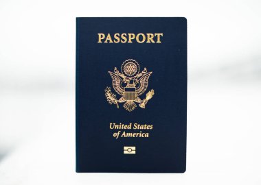 Amerikan pasaportu bizimle.