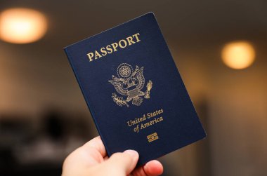 Pasaport ve Amerikan pasaportu.