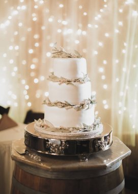 beautiful cake on the wedding table