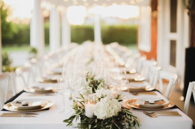 Restoranda güzel bir düğün resepsiyonu.