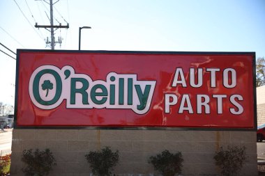 Üzerinde otomotiv servisi işareti olan logo