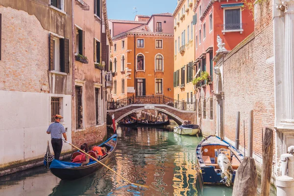 Narrow Street Canal Venice Italy — Stock Photo, Image