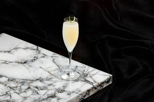 Tall Champagne Glass Light Lemon Cocktail White Marble Table Backdrop — Stock Photo, Image
