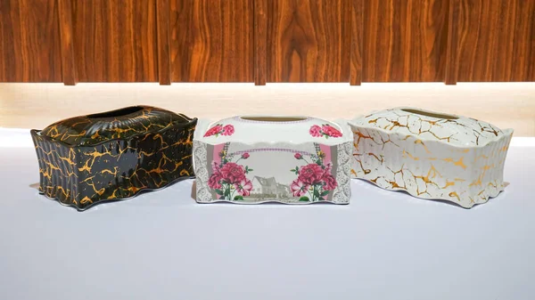 Diese Keramiktaschentücher Sind Einer Vielzahl Von Schönen Mustern Erhältlich Jedem — Stockfoto
