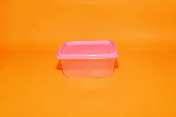 Contenedor Plástico Rosa Con Tapa Una Solución Almacenamiento Versátil Que — Foto de Stock