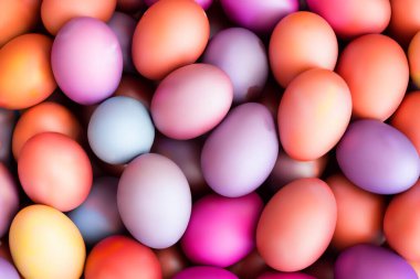 Pastel Paskalya Yumurtalarının Enfes Renkleri