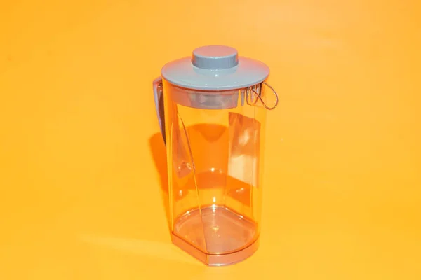 Transparent Water Pitcher Został Zaprojektowany Aby Zapewnić Państwu Jasne Orzeźwiające — Zdjęcie stockowe