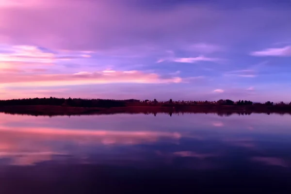 Serene Pastel Sky Lake Background Blend Tranquility — стоковое фото