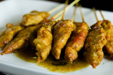 Hazır Satay 'ın karşı konulmaz lezzetlerinin tadını çıkarın: Lezzetli bir ziyafet bekliyor