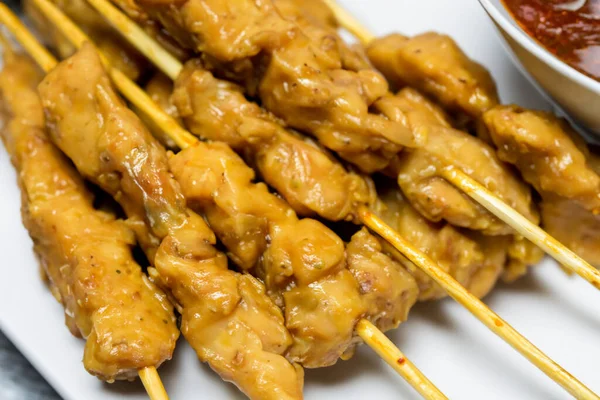 Savor Irresistible Delights Ready Eat Satay Flavorful Feast Awaits — Stock Photo, Image