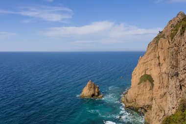 Umut Taşı Pelerini