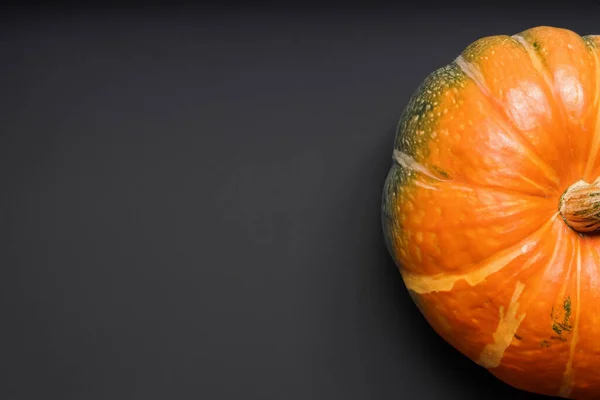 Zucca Arancione Halloween Sfondo Grigio Spazio Copia — Foto Stock