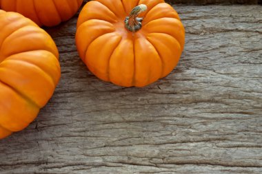 balkabakları, sonbahar yaprakları, balkabakları