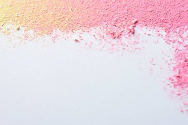 pembe, mavi ve pembe göz farları